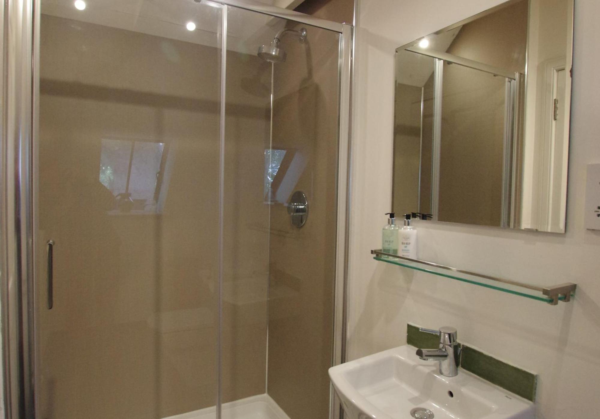 Converted Coach House With Parking In * Pittenweem